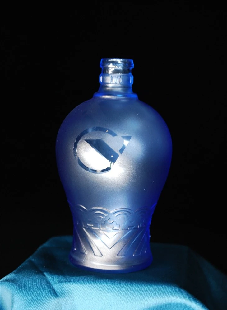 Ampolla de licor de vidre amb efecte sorra d